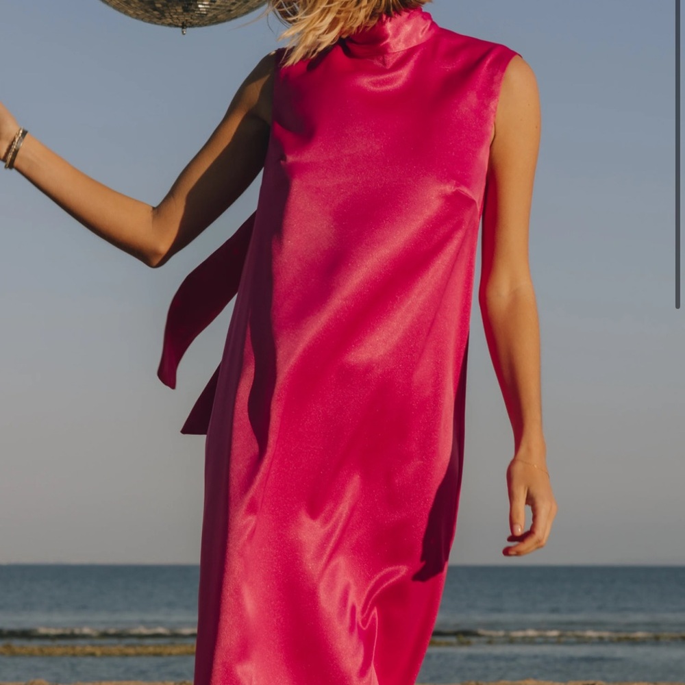 Daily Drills Vibrant Pink Sleeveless Dress